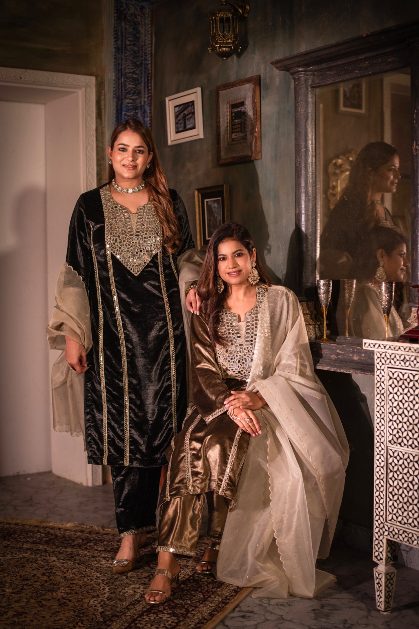 Sheesh Mahal Set Black