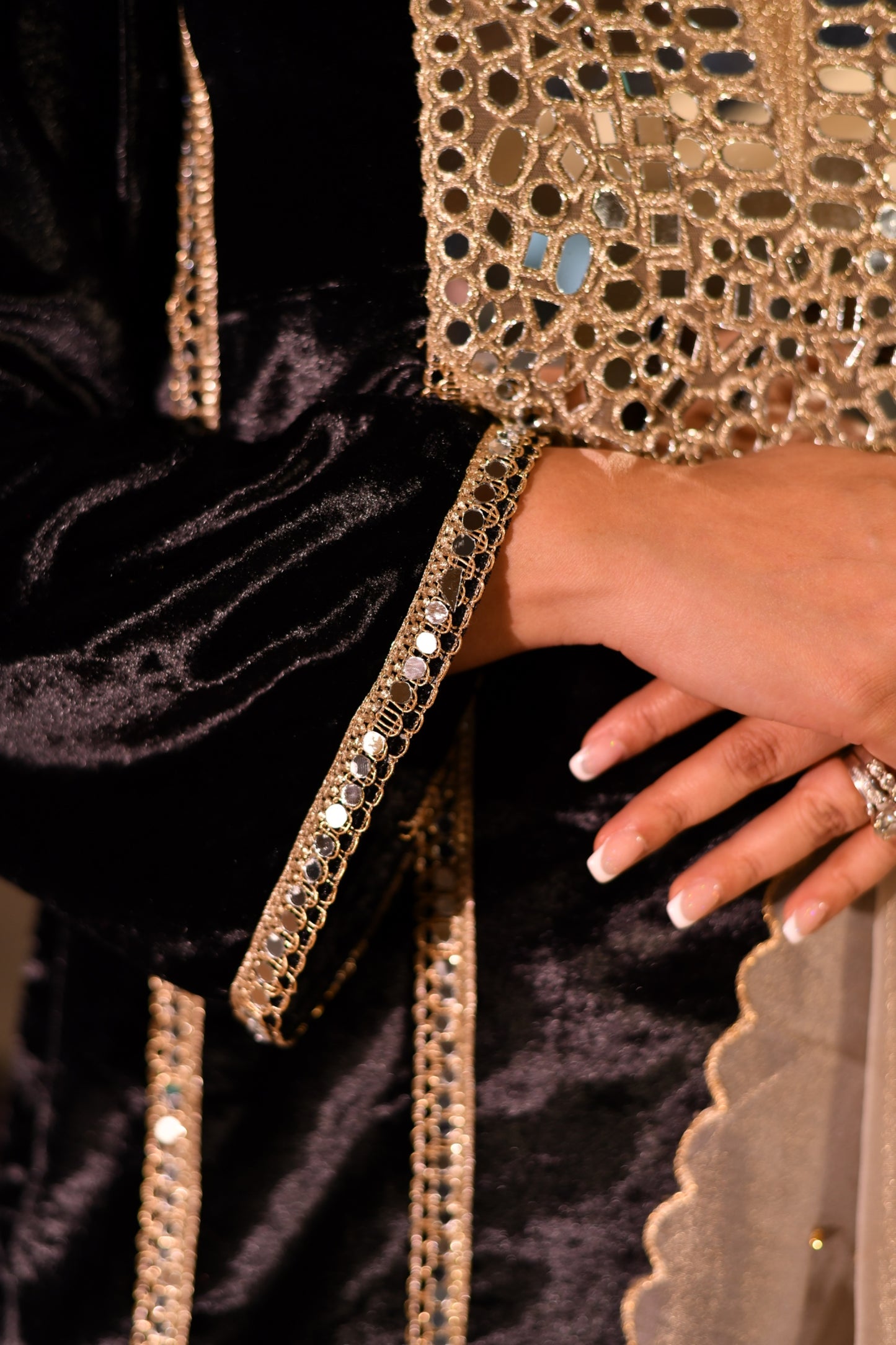 Sheesh Mahal Set Black