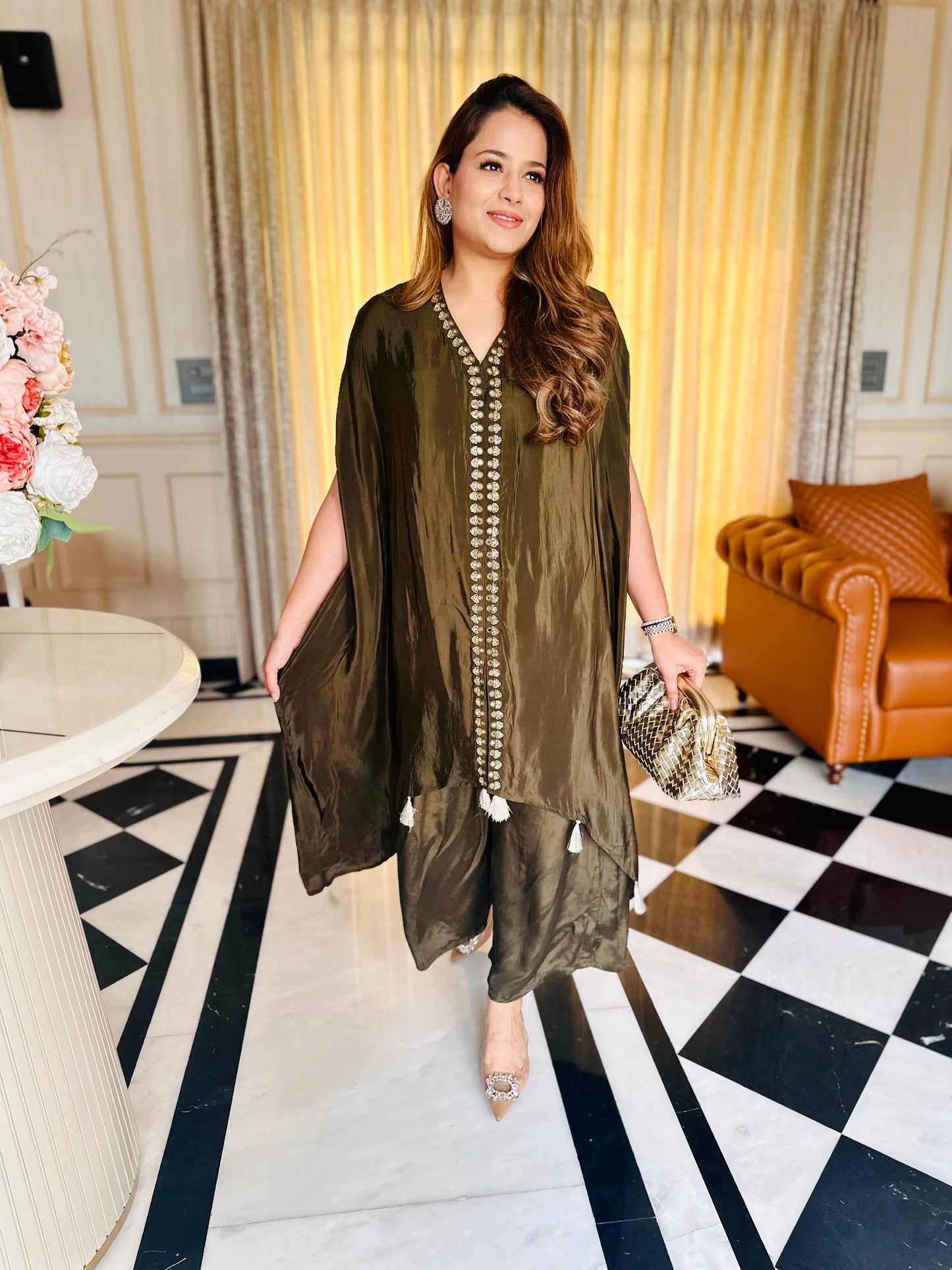 Chic Ease: The Luxe Kaftan Set